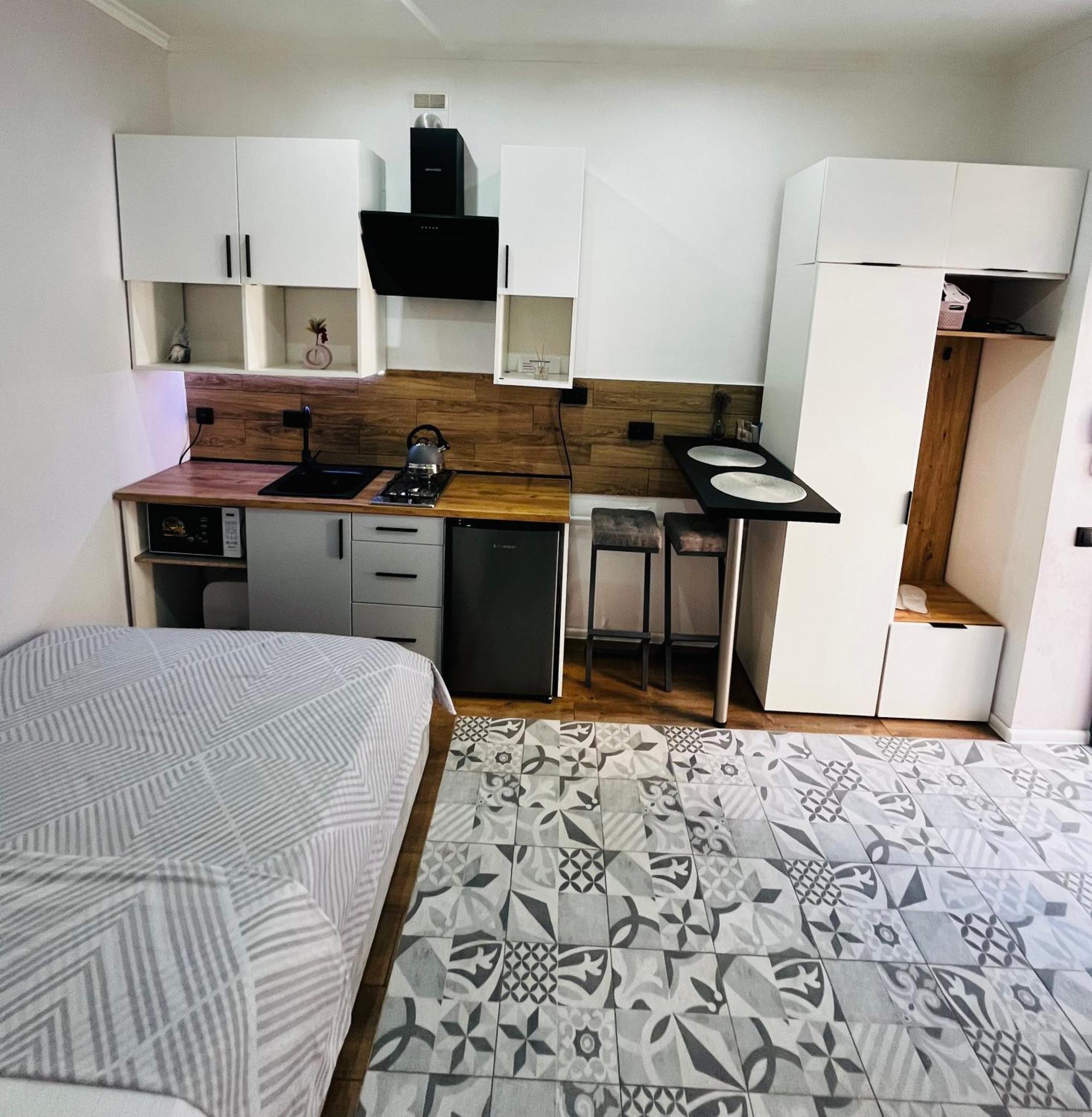 Iren Forum Apartment Lviv Bagian luar foto